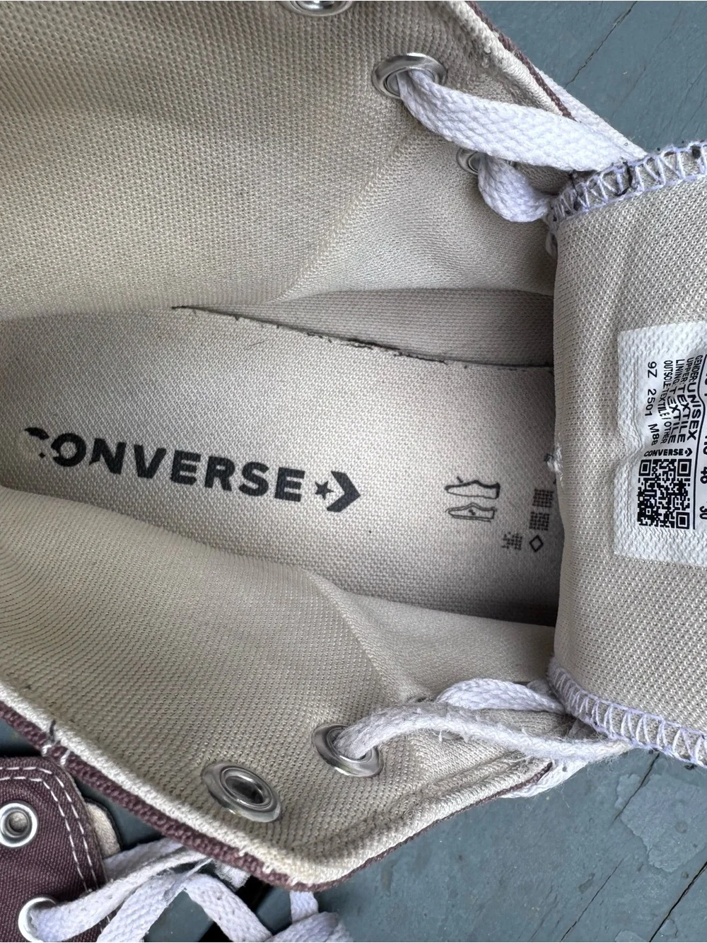 Converse High-Top Sneakers in Mauve with White Accents - Picture 3 of 8